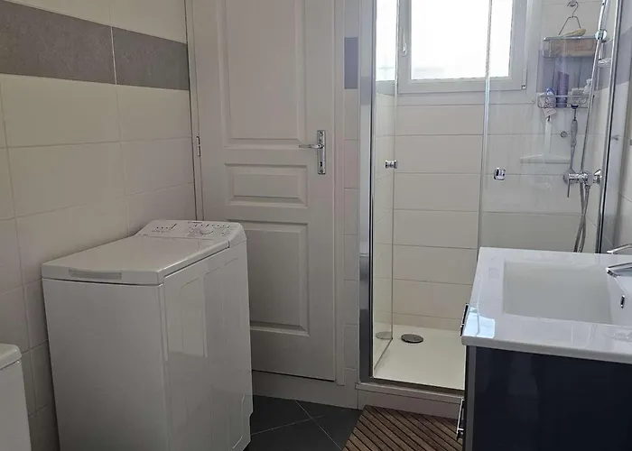 2 Pieces Avec Vue Sur Piscine, Climatise - Fr-1-308-120 Le Lavandou